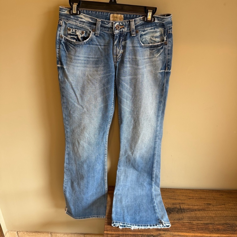 BKE Star 20 Bootcut Distressed Jeans Medium Wash Low Rise Womens EUC Y2K